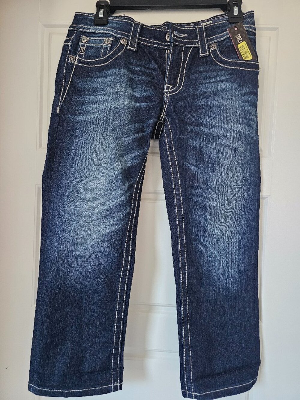 Miss Me cuffed capri dark wash denim/ jeans. model #JP5771P - Picture 5 of 12